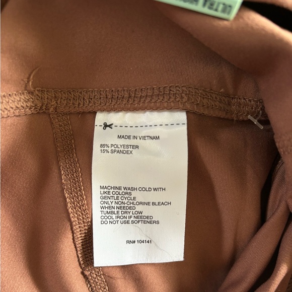 DSG Women’s Leggings - Picture 9 of 9